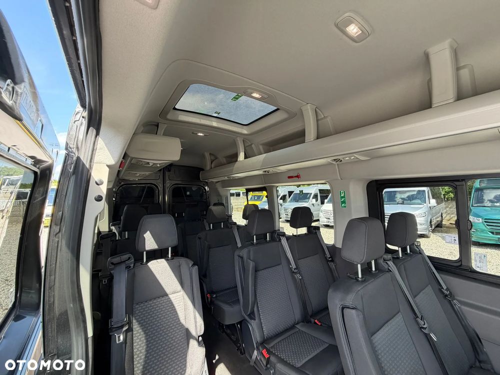 Ford Transit - 25
