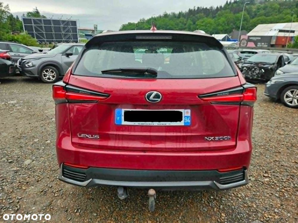 Lexus NX 300h Business Edition - 5