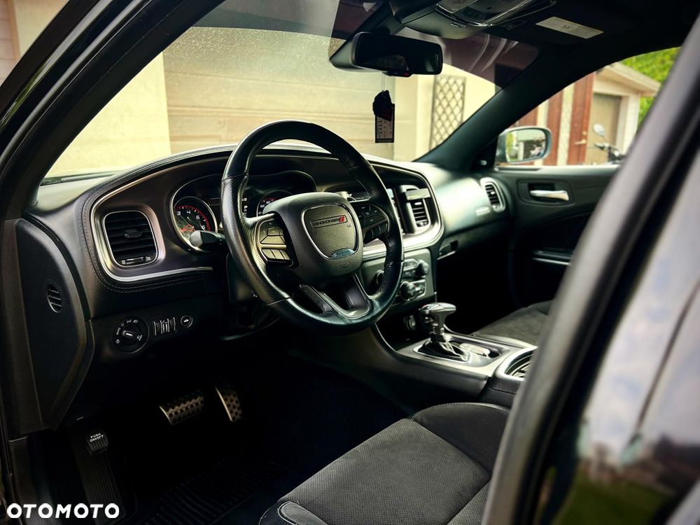 Dodge Charger 5.7 R/T - 30