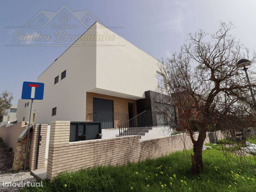 Moradia T5 NOVA com piscina - Grande imagem: 4/60