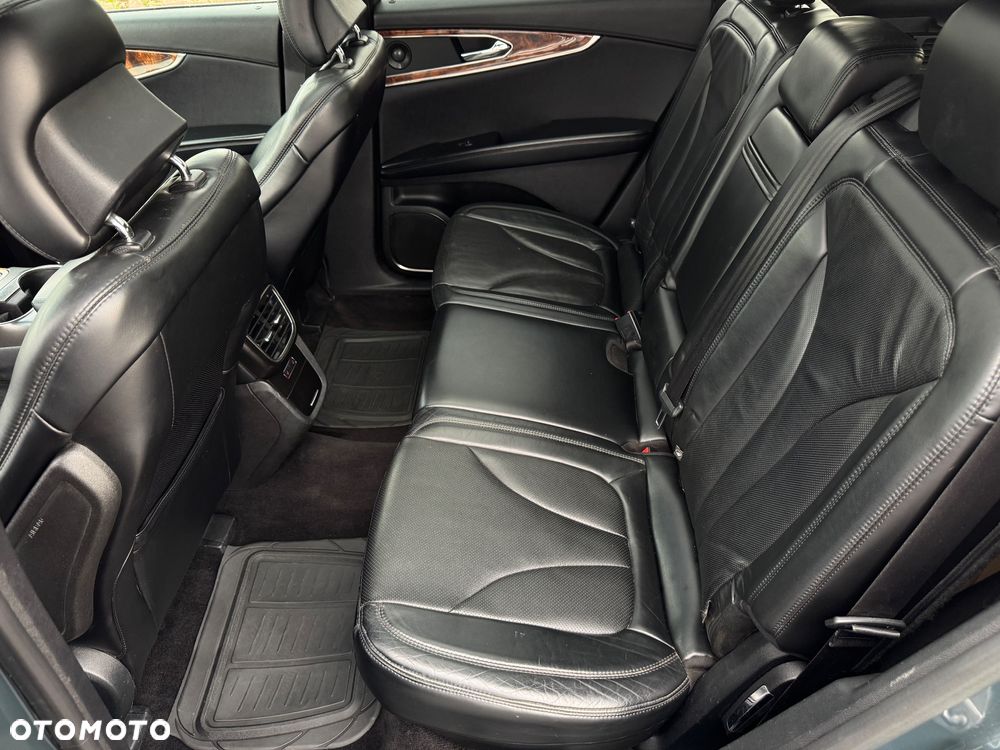 Lincoln MKX - 25