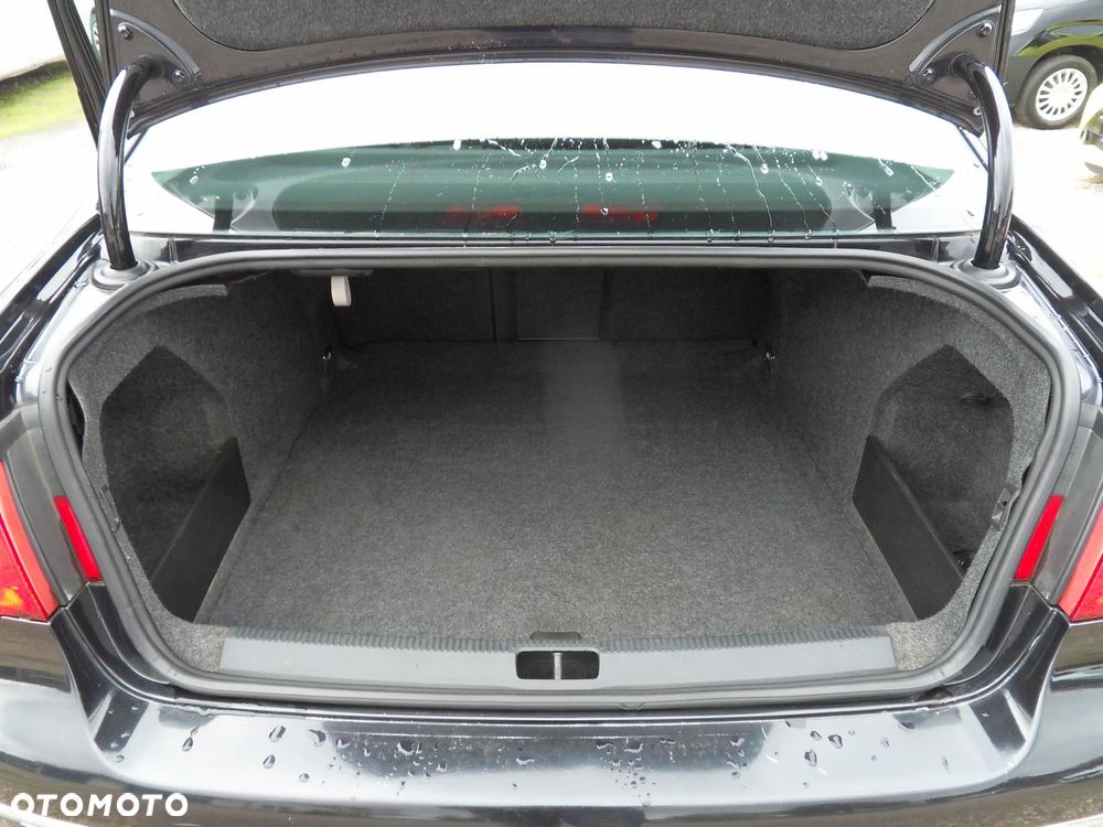 Volkswagen Passat 2.0 Blue TDI SCR Highline - 9