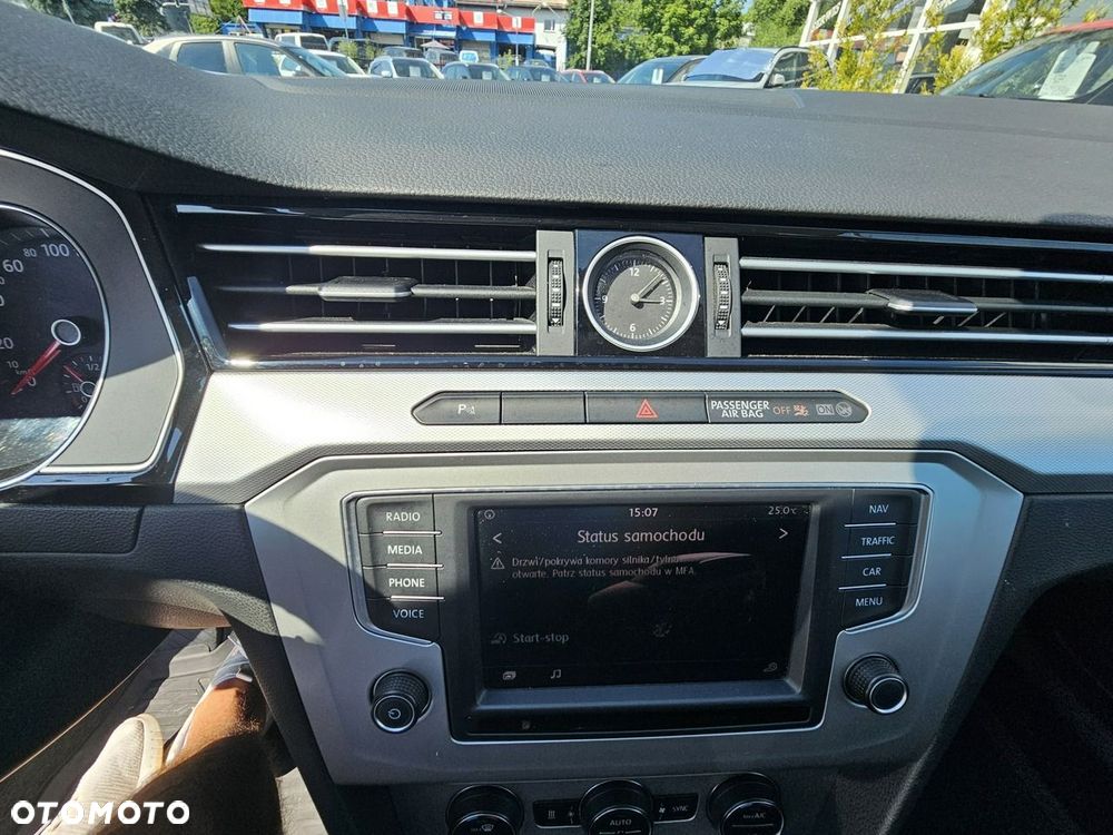 Volkswagen Passat - 40