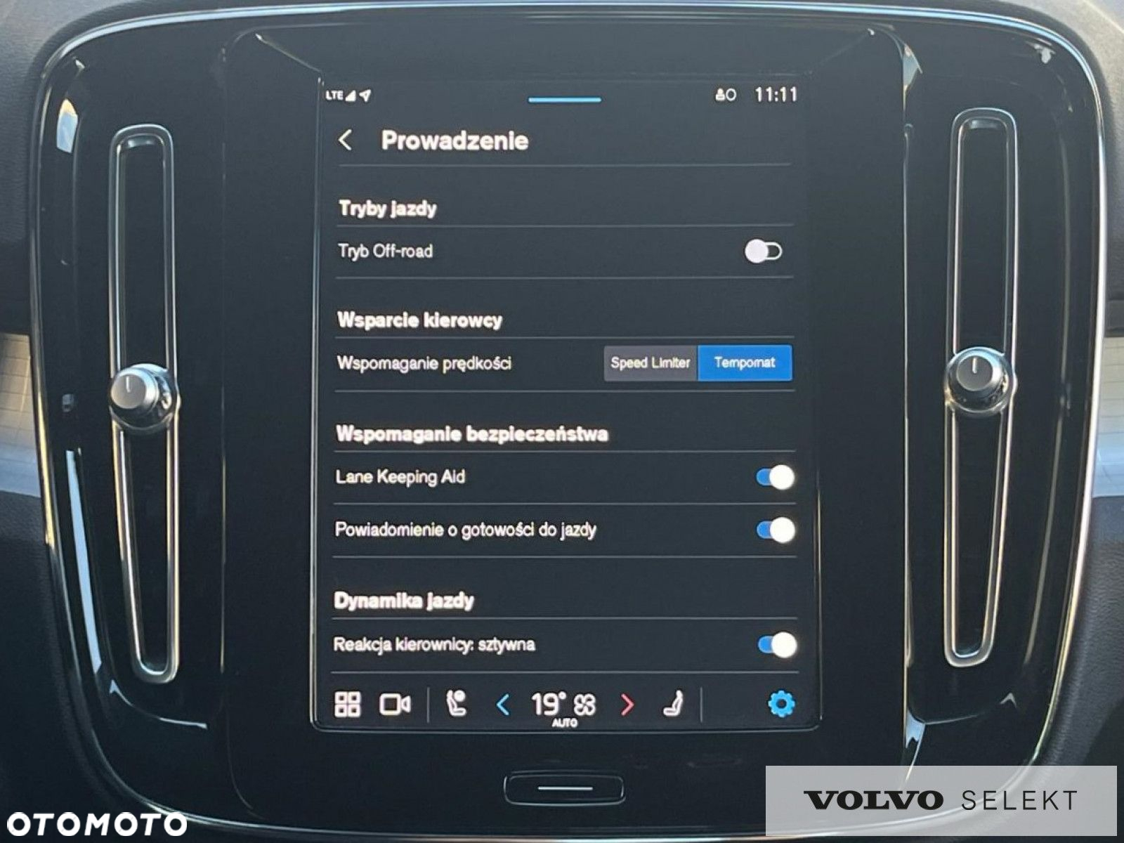 Volvo XC 40 - 18