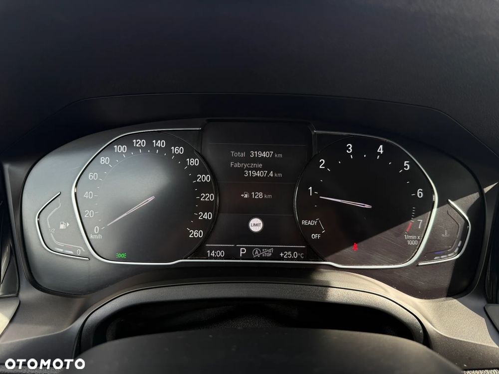BMW Seria 3 318i - 13