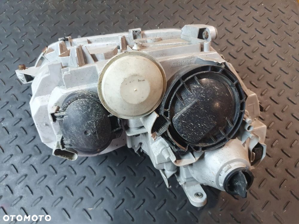 REFLEKTOR LAMPA MERCEDES C W203 '04- LEWA DEPO - 3