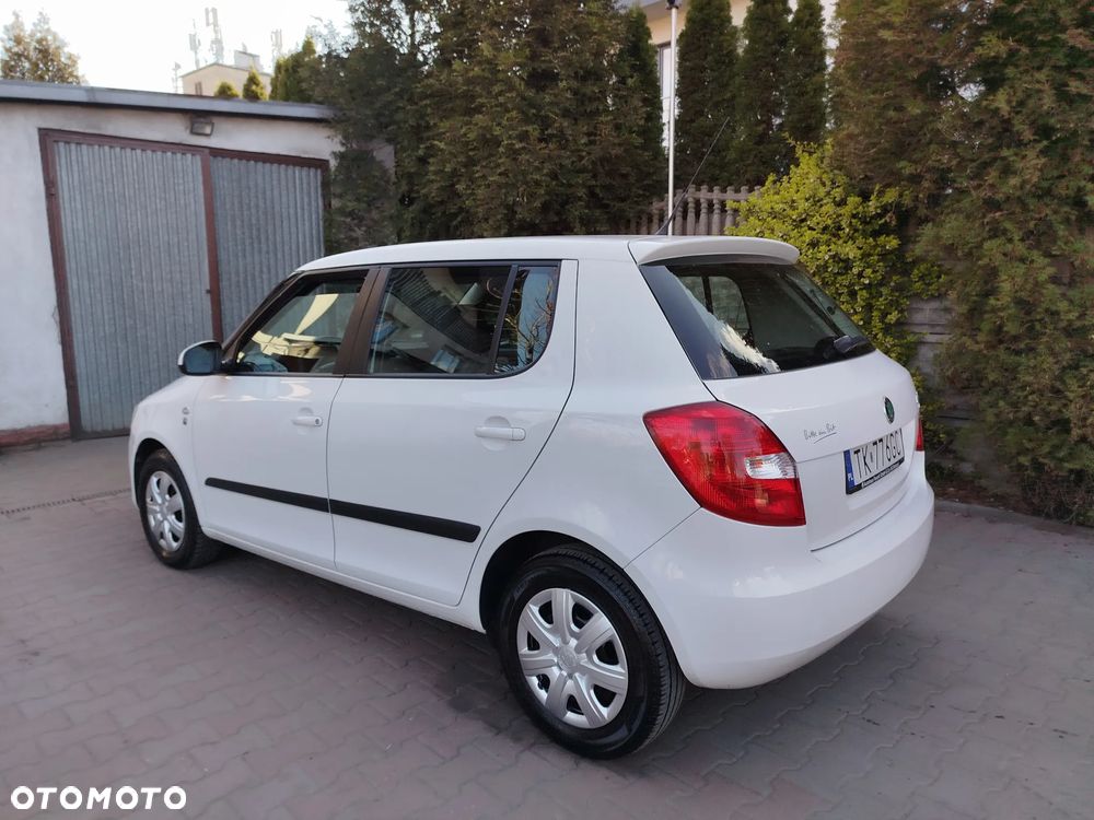 Skoda Fabia 1.2 HTP Active - 11