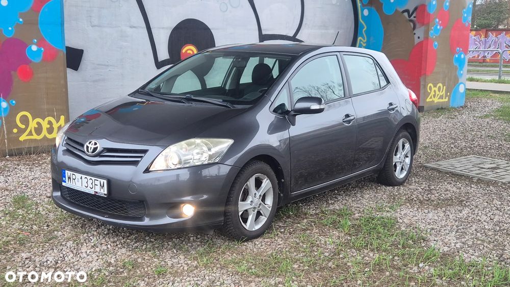 Toyota Auris 1.6 Sol - 1