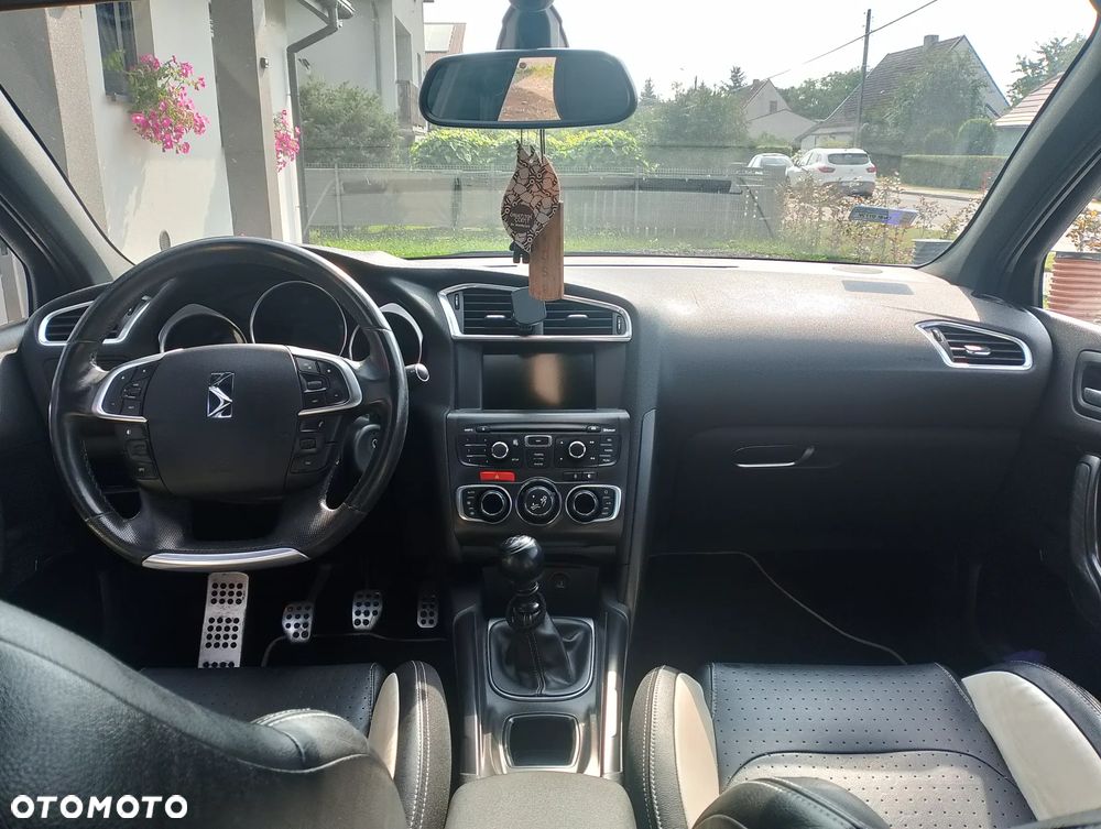 Citroën DS4 THP 200 SportChic - 13