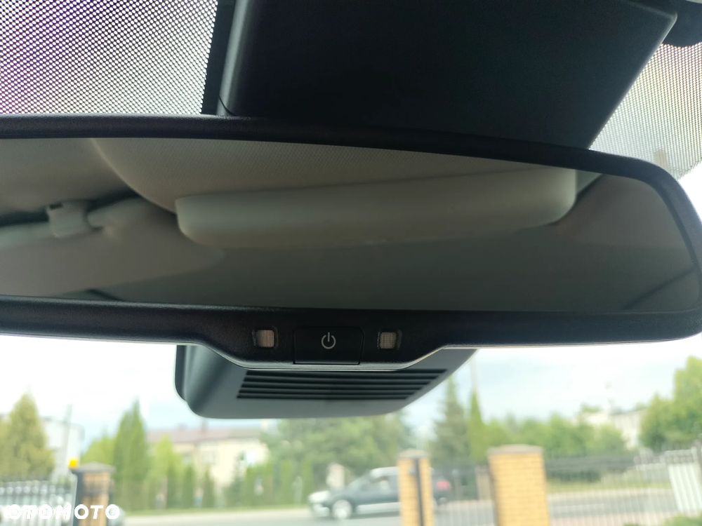 Nissan Qashqai 1.3 DIG-T N-Connecta EU6d - 20