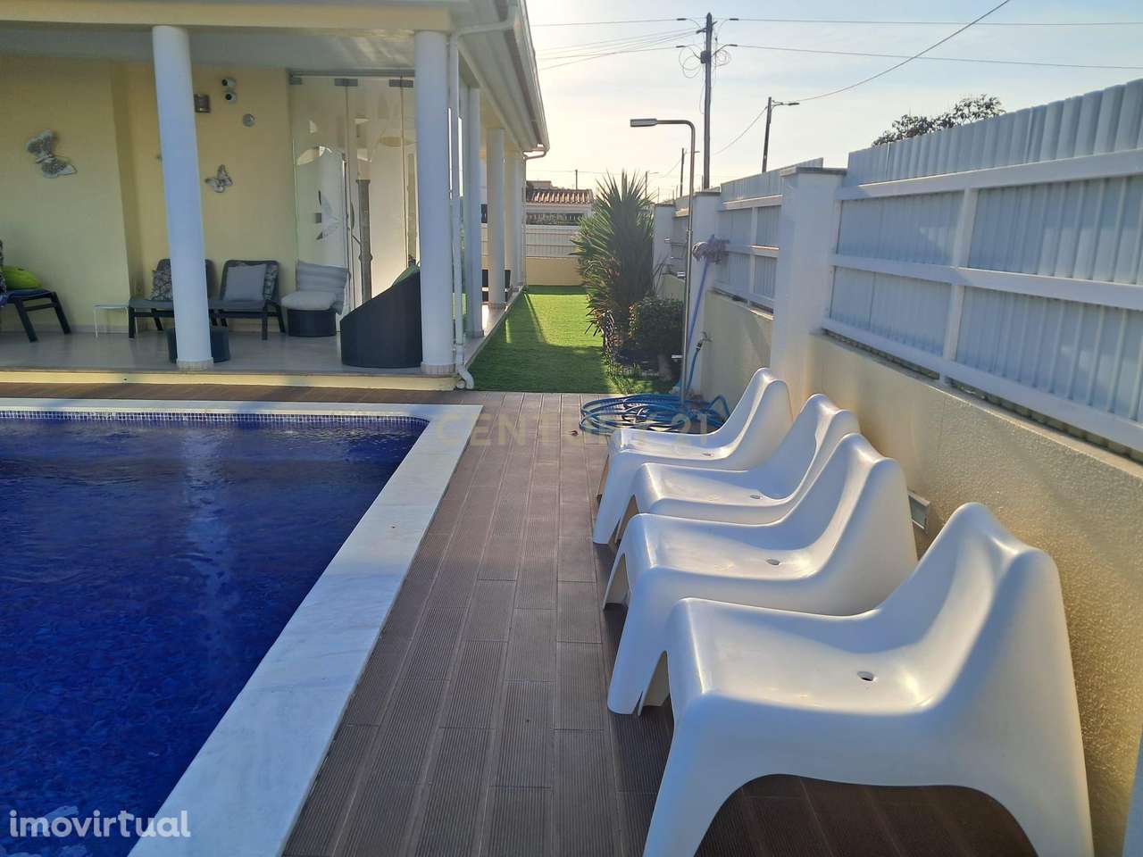 Moradia T4 com Piscina de Água Salgada | Quinta de Valadares - Grande imagem: 3/15