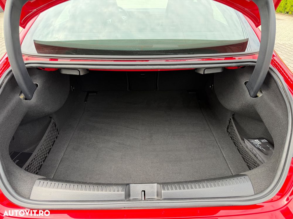 Mercedes-Benz CLA 220 Shooting Brake 7G-DCT AMG Line - 38