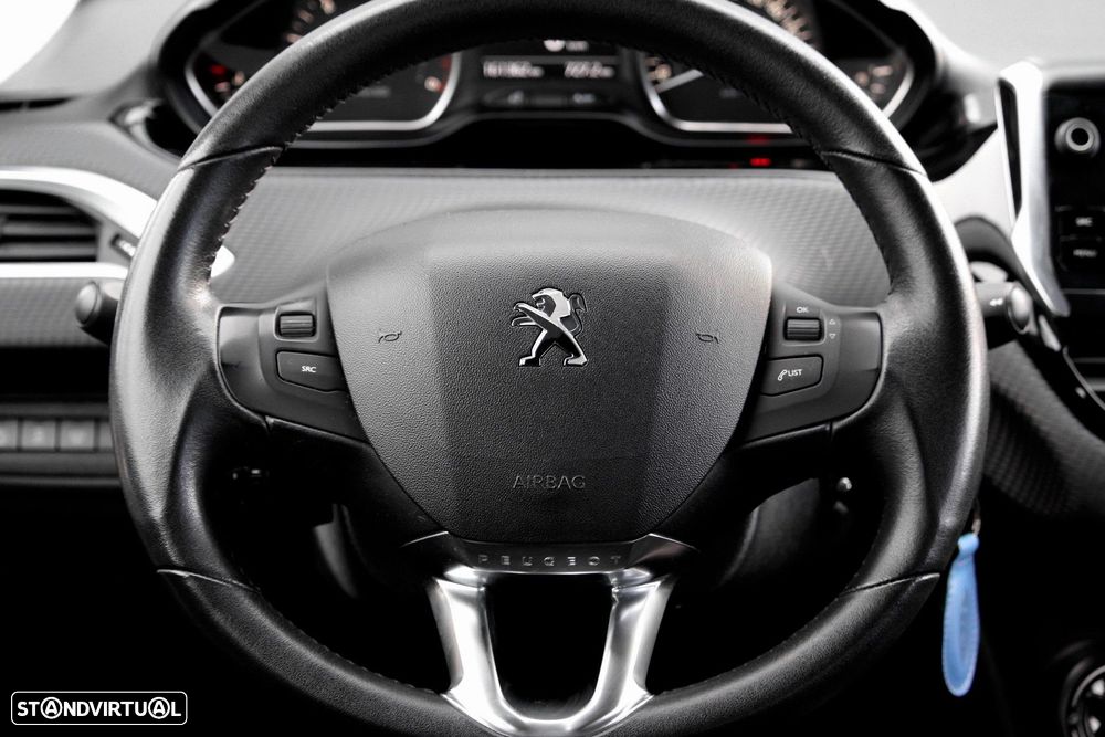 Peugeot 2008 1.6 BlueHDi Style - 28