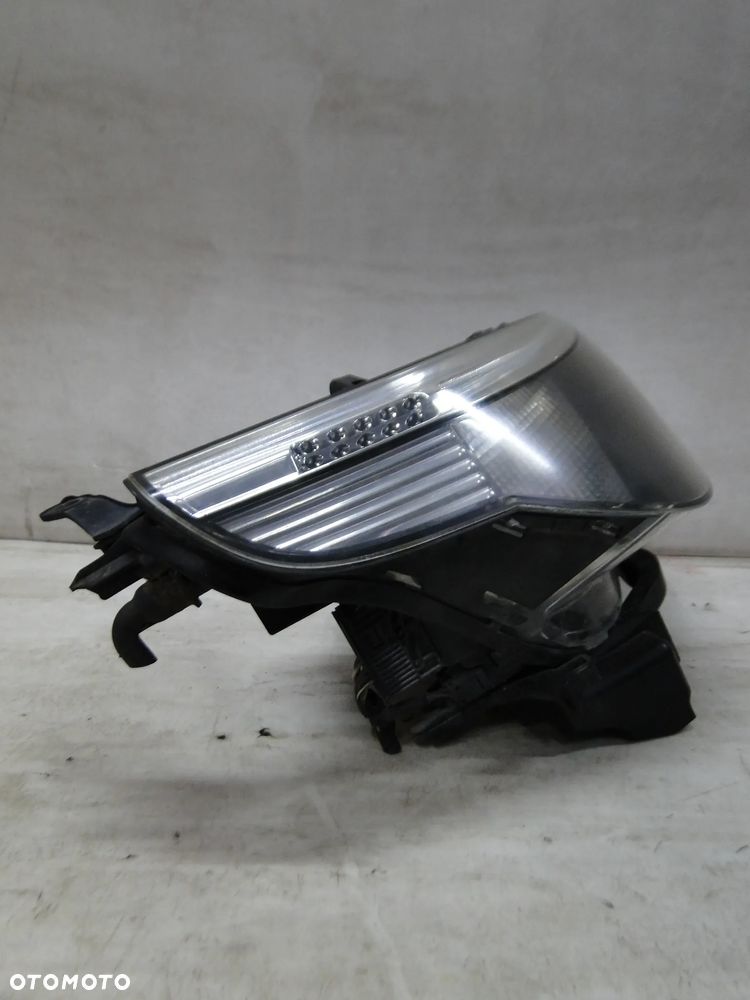 BMW 5 E60 E61 LAMPA PRAWA PRZÓD PRZEDNIA UK - 3