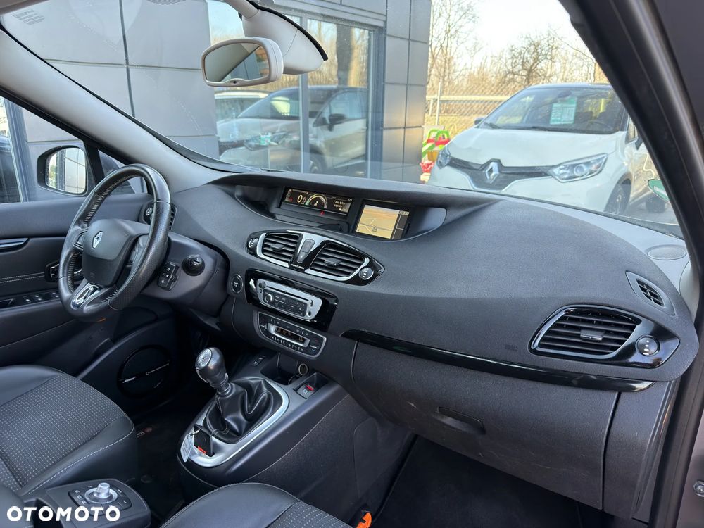 Renault Grand Scenic Gr 1.6 dCi Energy Bose - 27