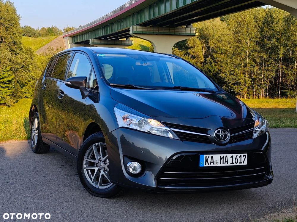 Toyota Verso 1.6 5-Sitzer Comfort - 2