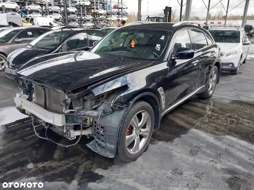 Infiniti FX FX35 - 32