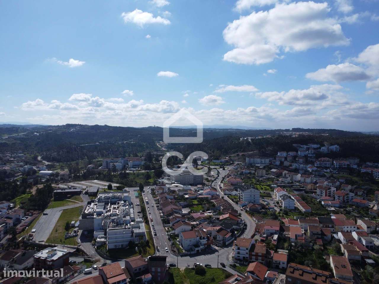 T3 Dúplex com 6 Quartos – Excelente para Investimento | São Martinho d - Grande imagem: 3/21