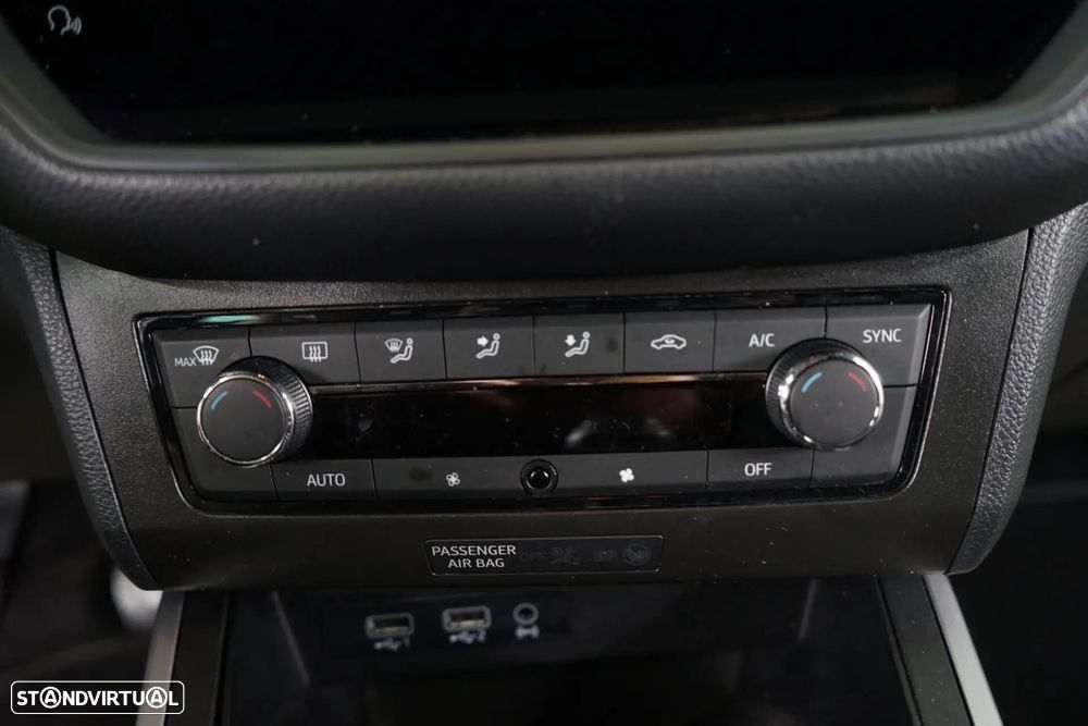SEAT Arona 1.0 TSI Xcellence - 32