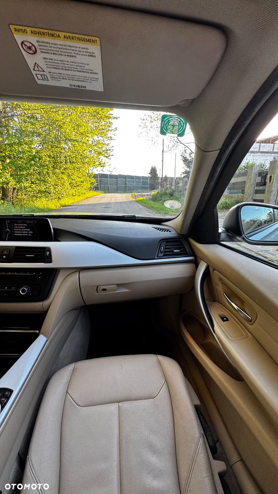 BMW Seria 3 318d DPF Edition Lifestyle - 37