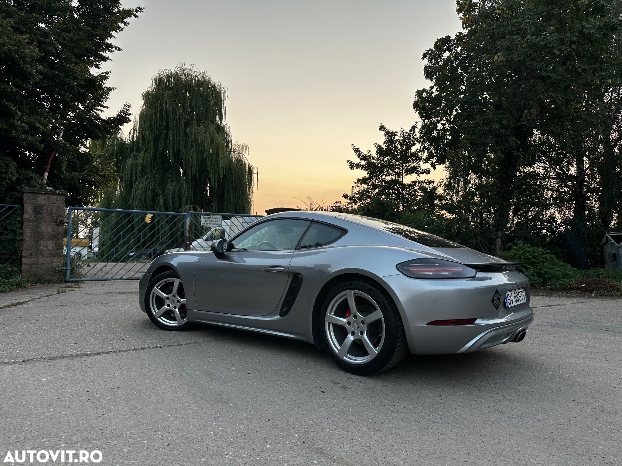 Porsche Cayman 718 - 4