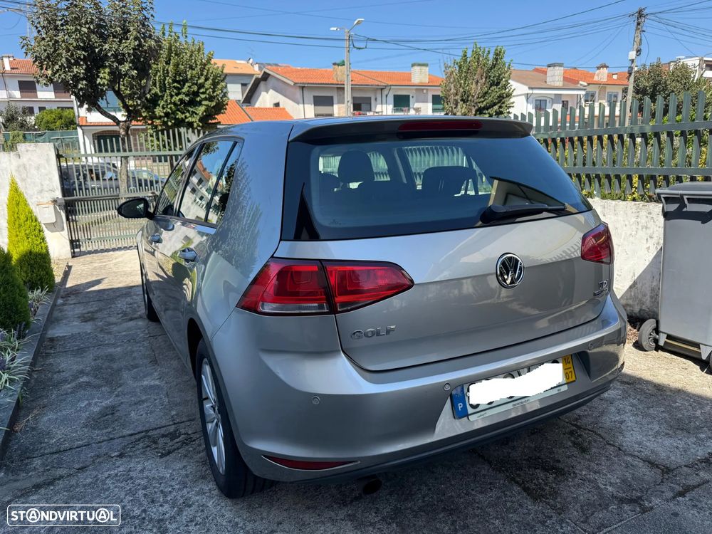 VW Golf 1.6 TDi Trendline BlueMotion - 3