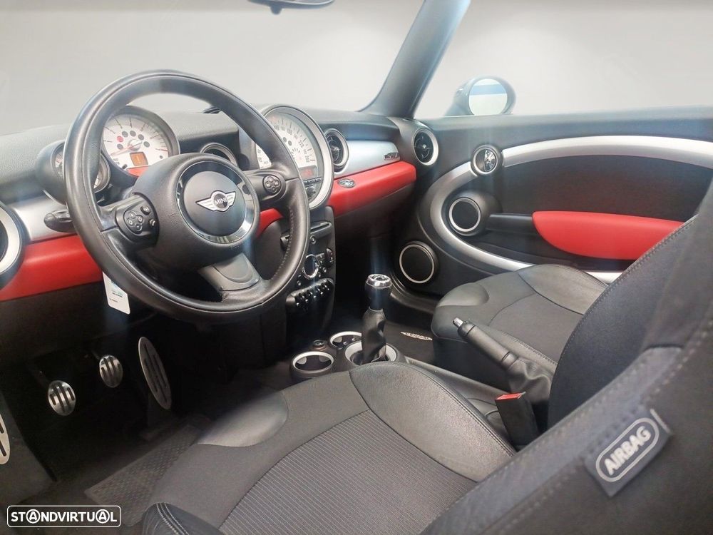 MINI Cabrio Cooper D - 10
