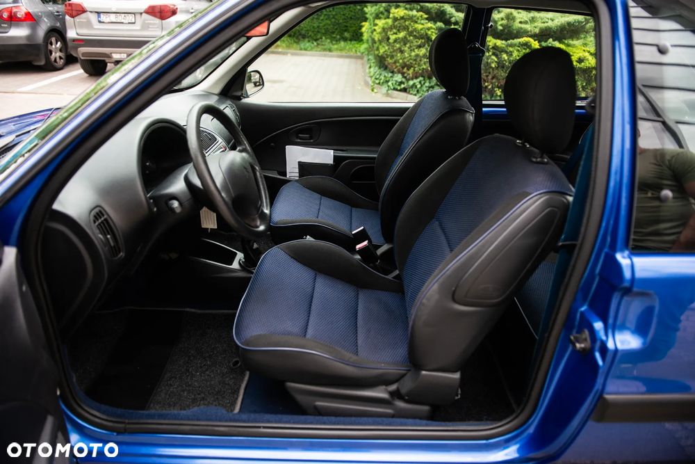 Citroën Saxo 1.1 A - 17