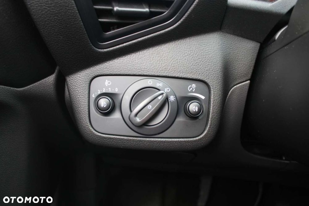 Ford Kuga - 39