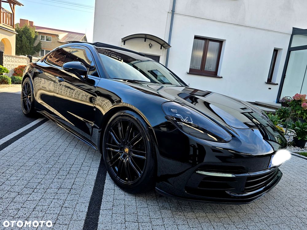 Porsche Panamera - 22