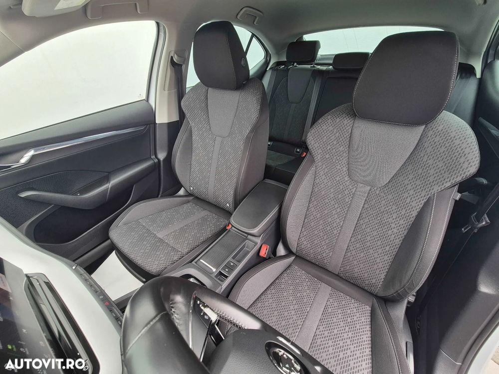 Skoda Octavia 2.0 TDI DSG 4X4 Style - 10