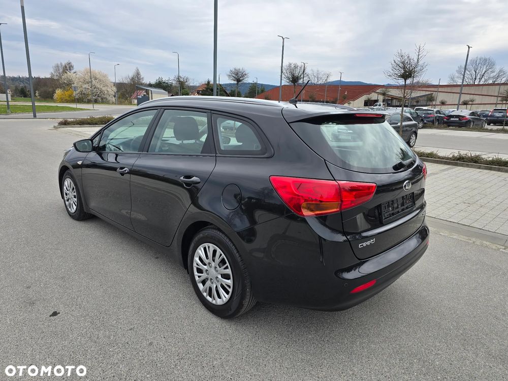 Kia Ceed 1.4 CRDi 90 Vision - 23