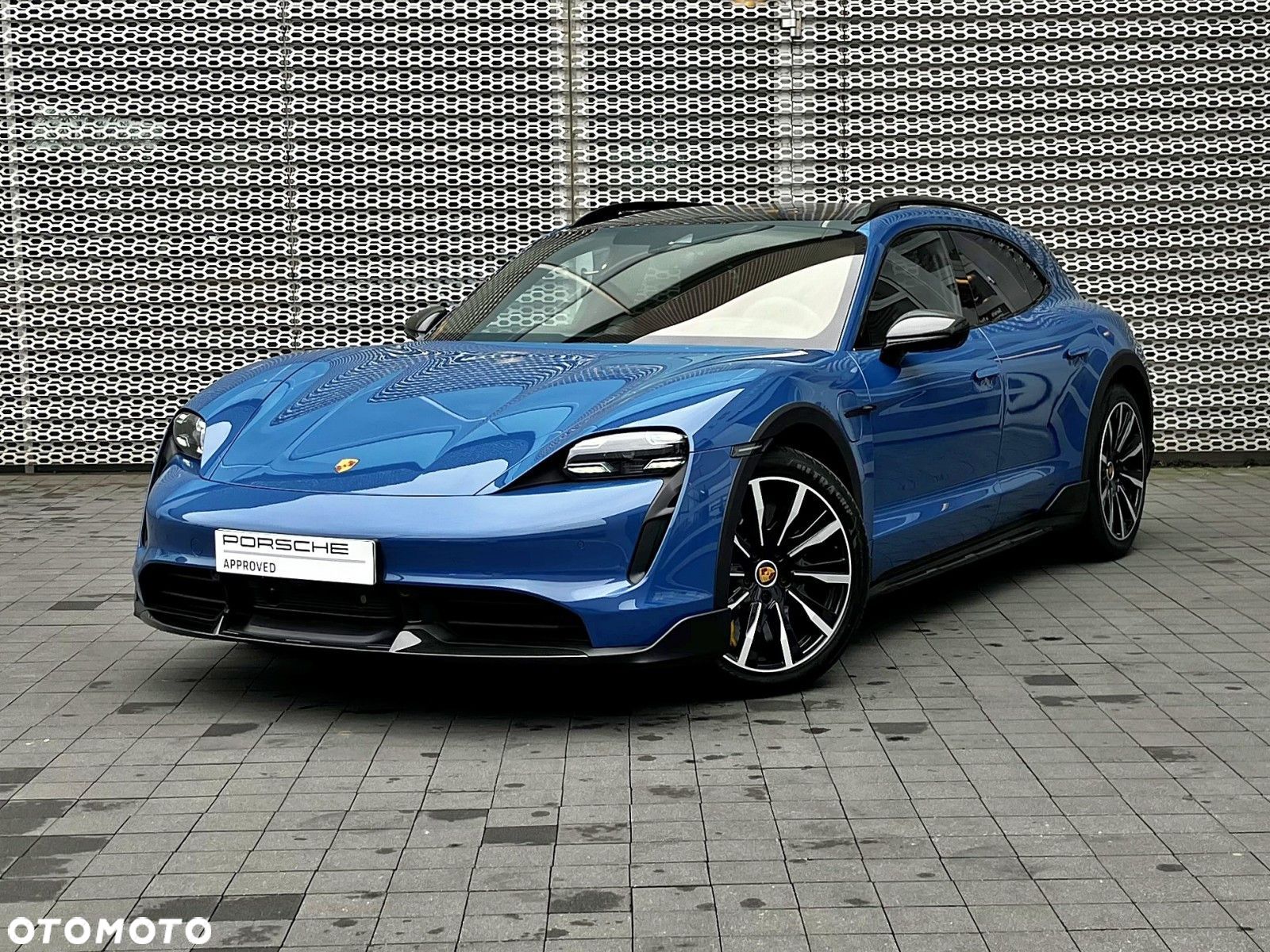 Porsche Taycan Turbo S - 1