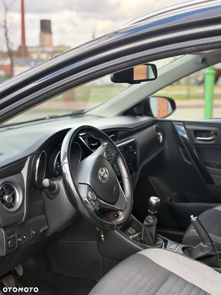 Toyota Auris 1.4 D-4D Premium Comfort - 8