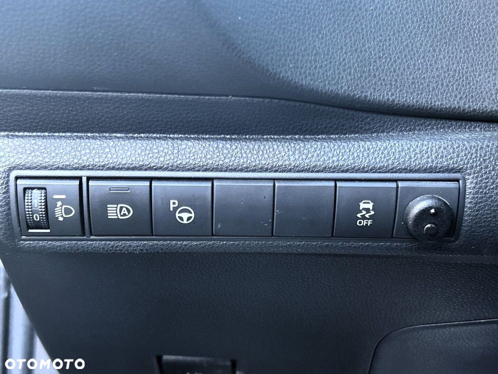 Toyota Corolla - 21