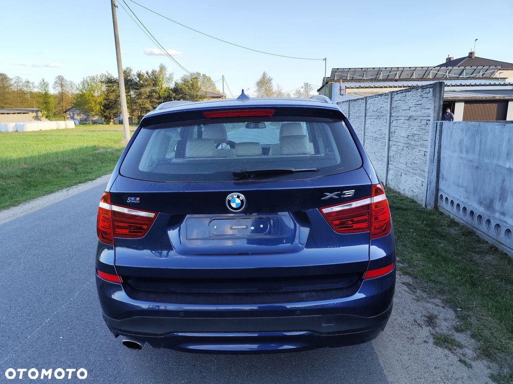 BMW X3 xDrive20d Advantage - 4