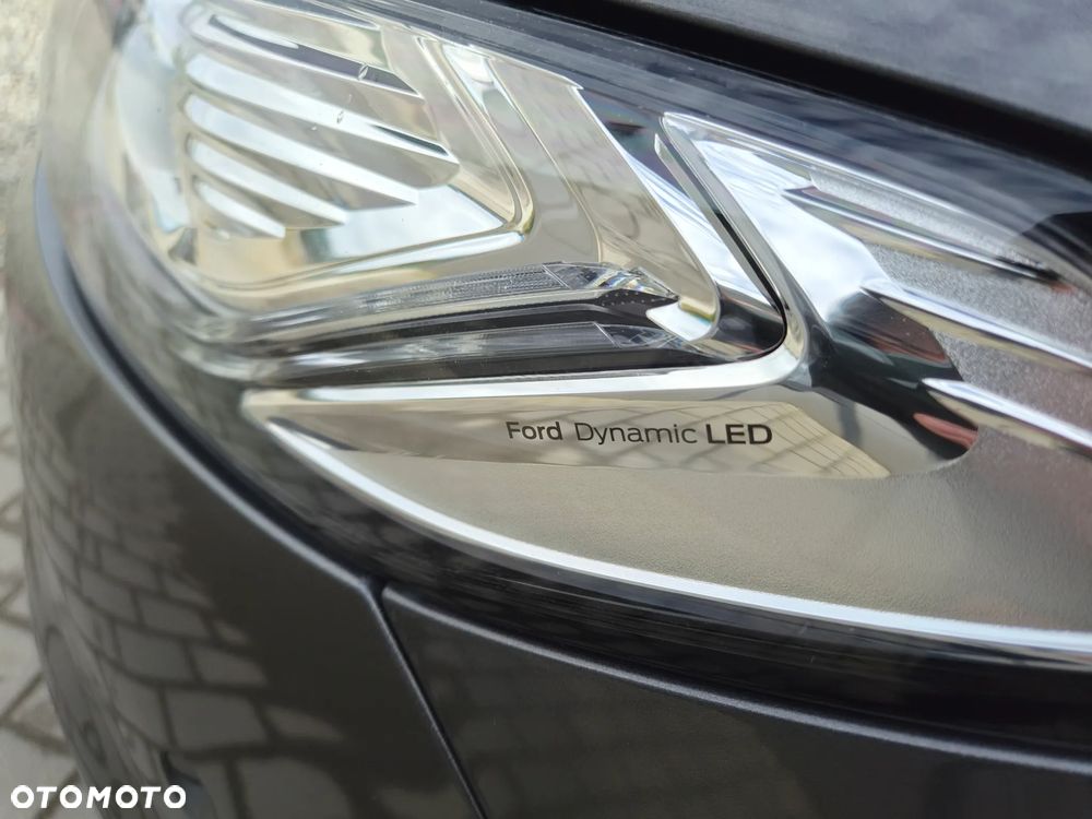 Ford Mondeo 2.0 TDCi STart-Stopp Vignale - 34