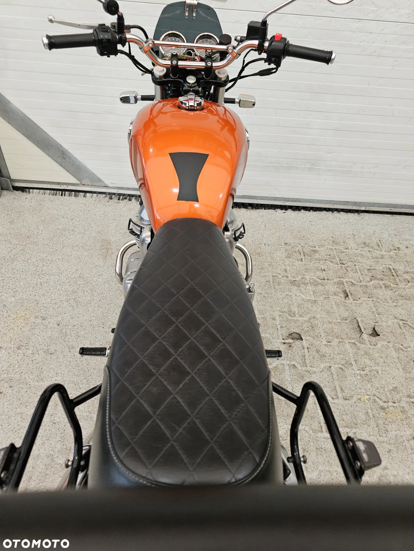 Royal Enfield Continental - 19