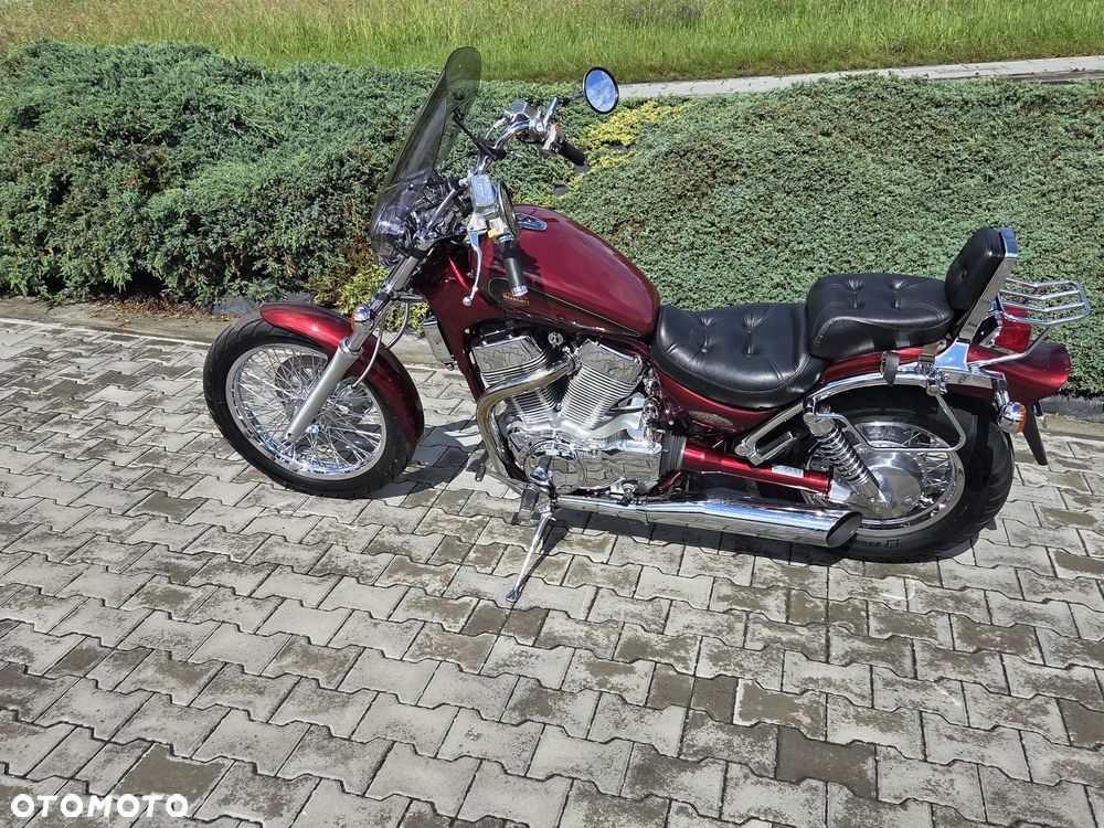 Suzuki Intruder - 23