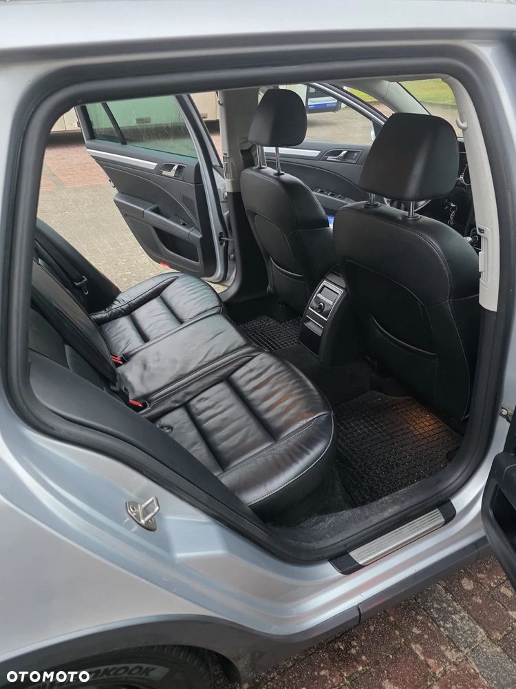 Skoda Superb 2.0 TDI 4x4 Elegance - 8