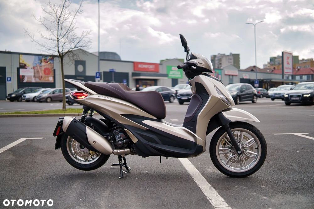 Piaggio Beverly - 1