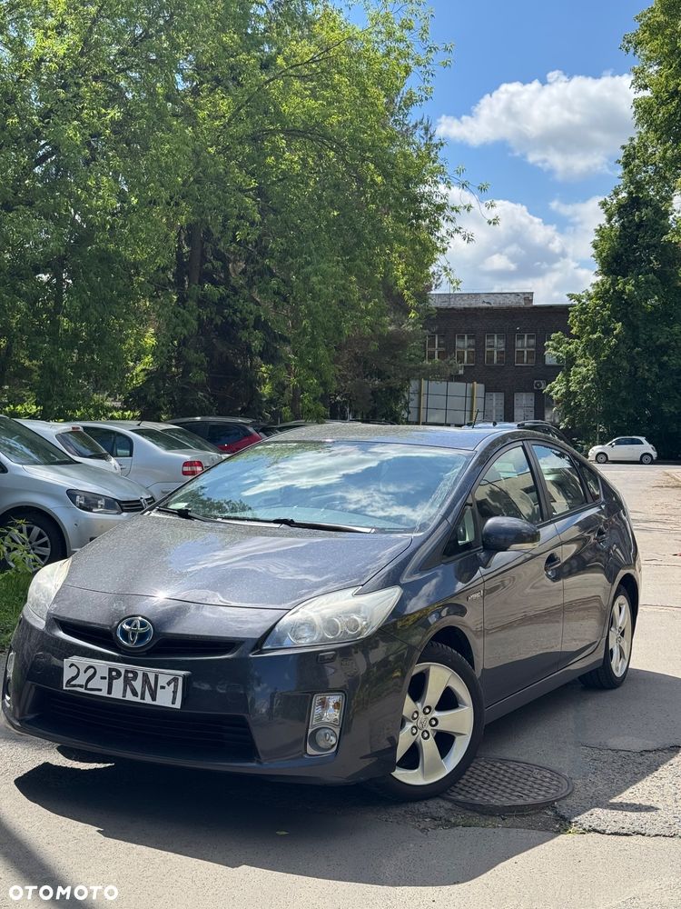 Toyota Prius - 3