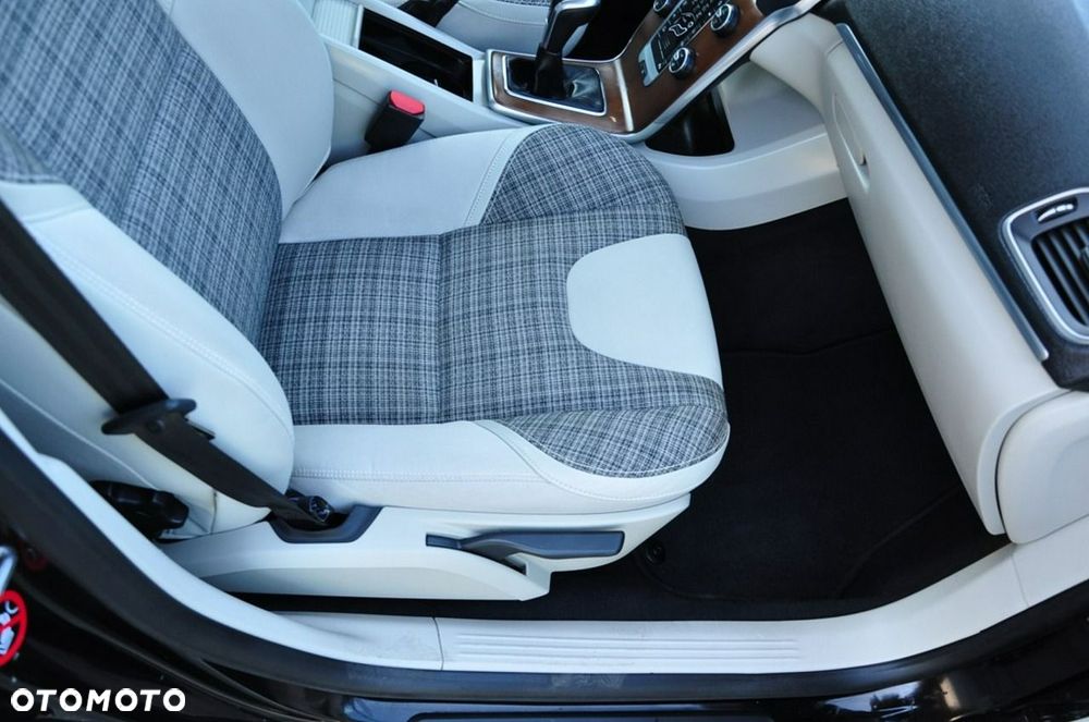 Volvo V40 - 28
