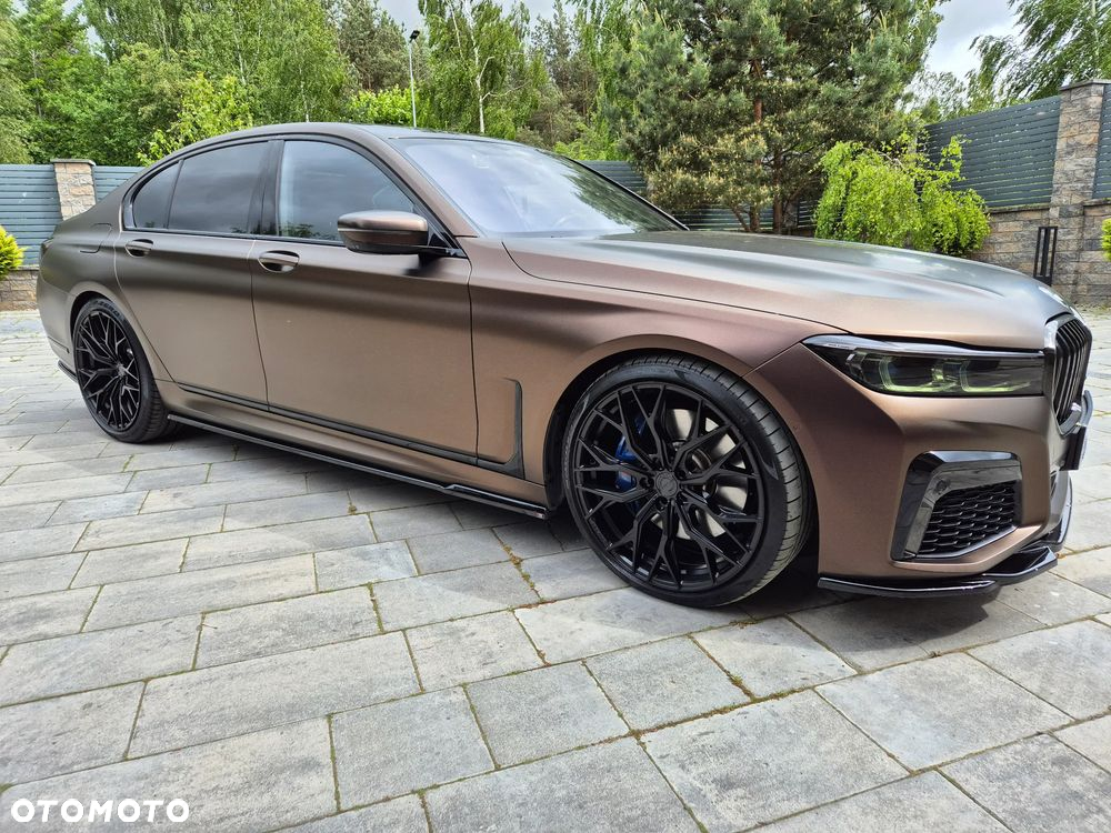 BMW Seria 7 750i xDrive sport - 4