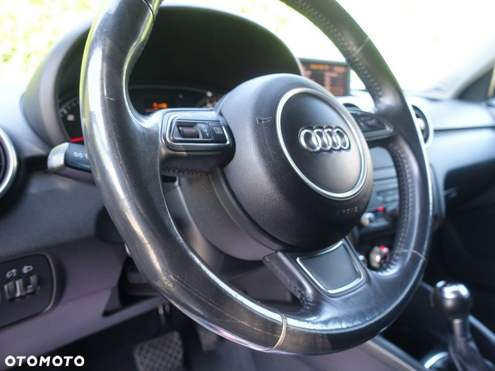Audi A1 Sportback 1.6 TDI Ambition S tronic - 22