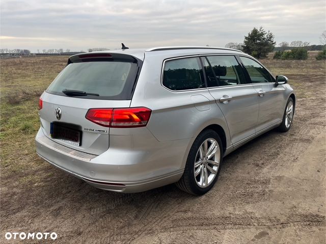 Volkswagen Passat 2.0 TDI (BlueMotion Technology) DSG Highline - 3