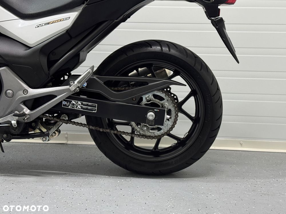 Honda NC - 17