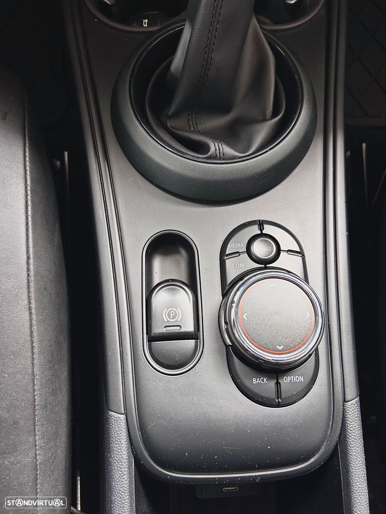 MINI Countryman Cooper SE ALL4 Auto - 19