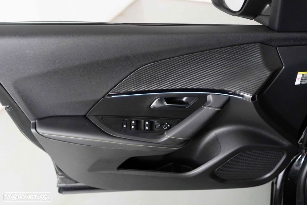 Peugeot 2008 1.2 PureTech GT EAT8 - 20