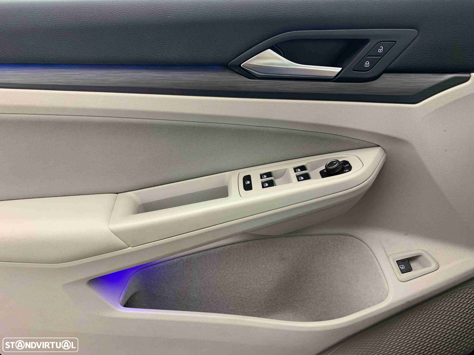 VW Golf 1.4 TSI e-Hybrid DSG - 11
